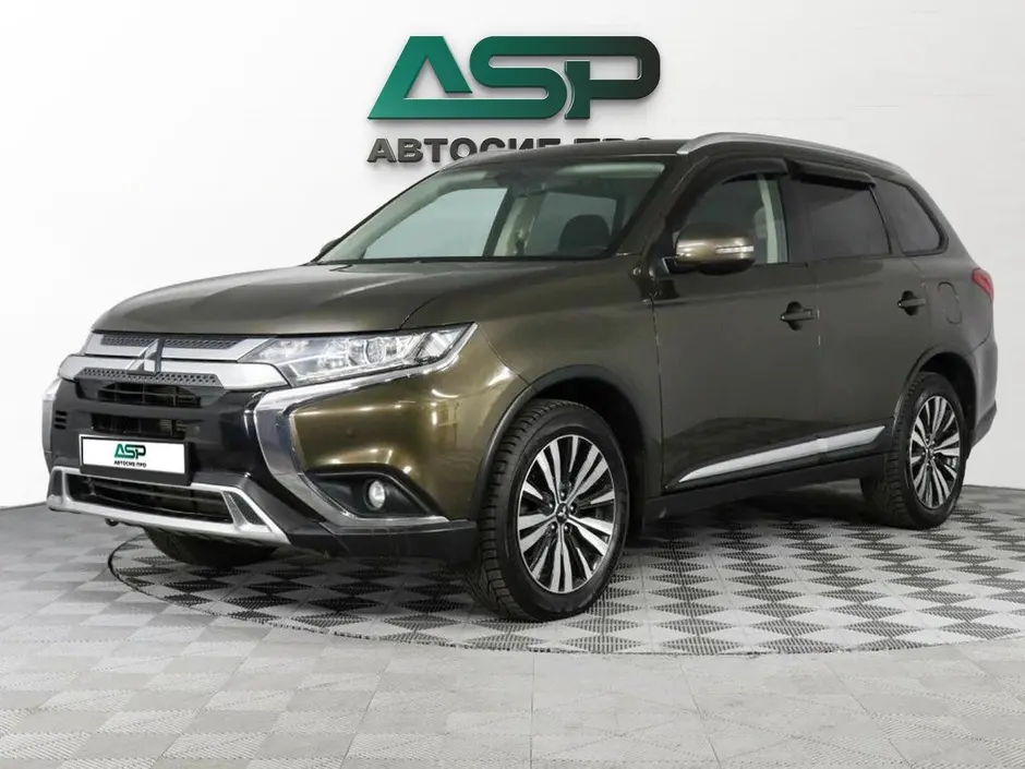 Mitsubishi Outlander, 2018 г.