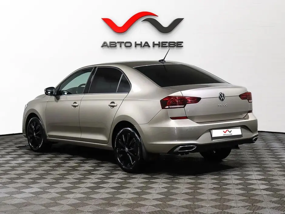 «Авто на Неве»