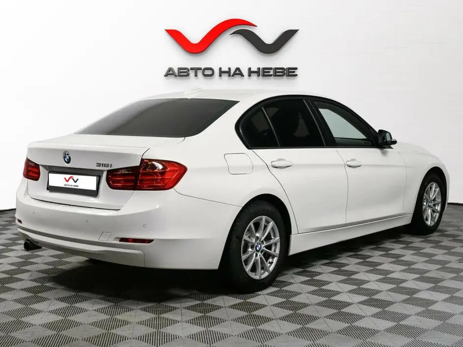«Авто на Неве»