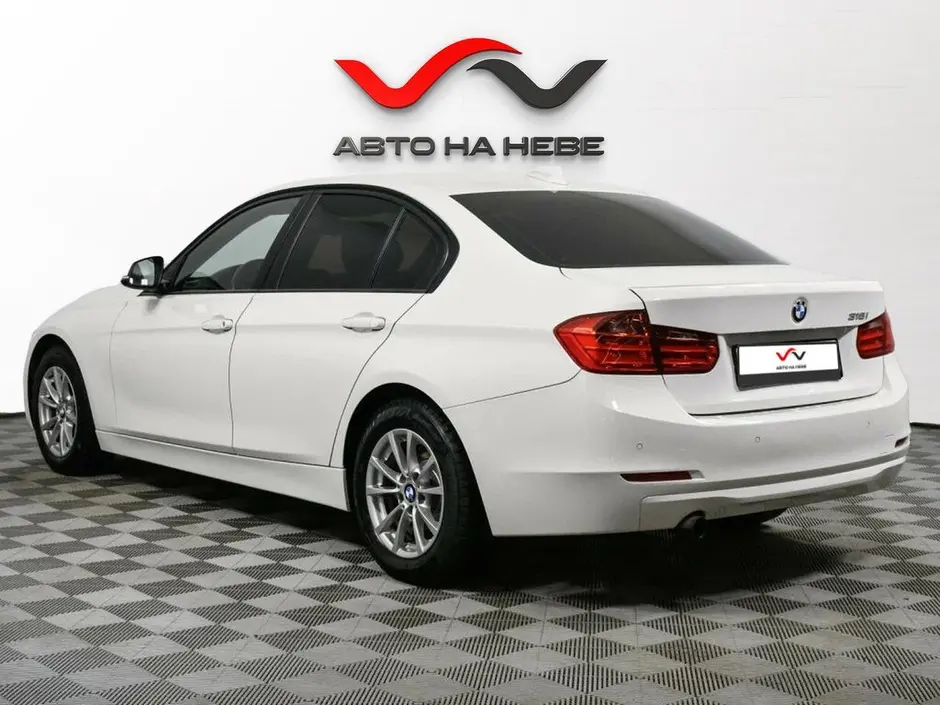 «Авто на Неве»