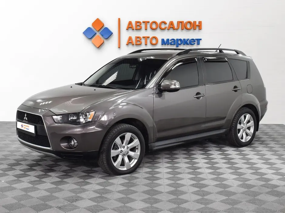 Mitsubishi Outlander, 2012 г.