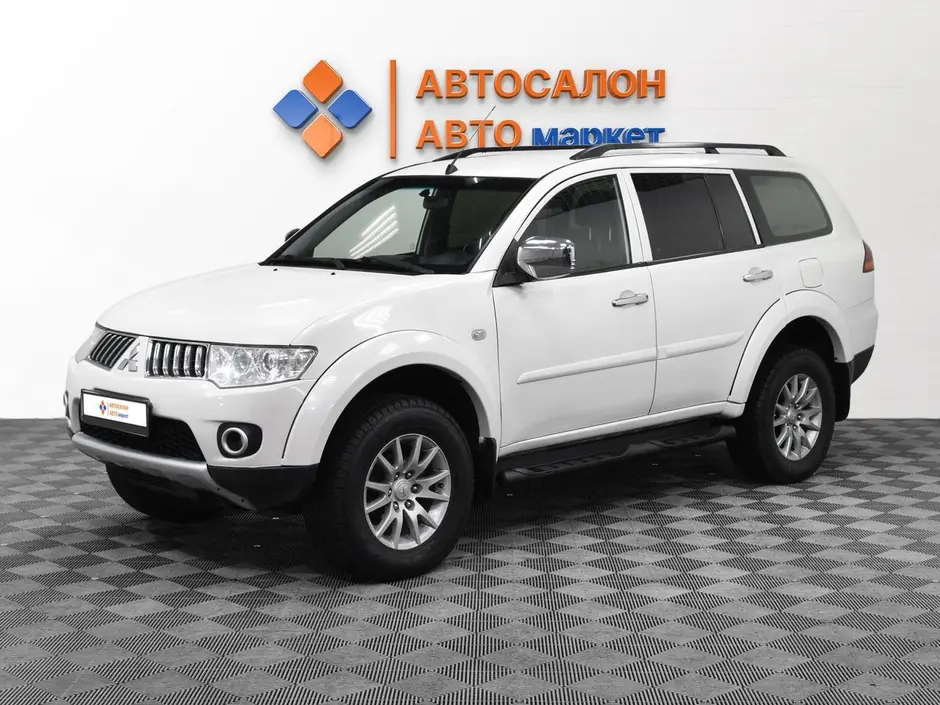 Mitsubishi Pajero Sport, 2013 г.