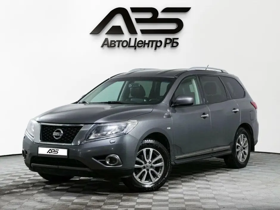 Nissan Pathfinder, 2015 г.