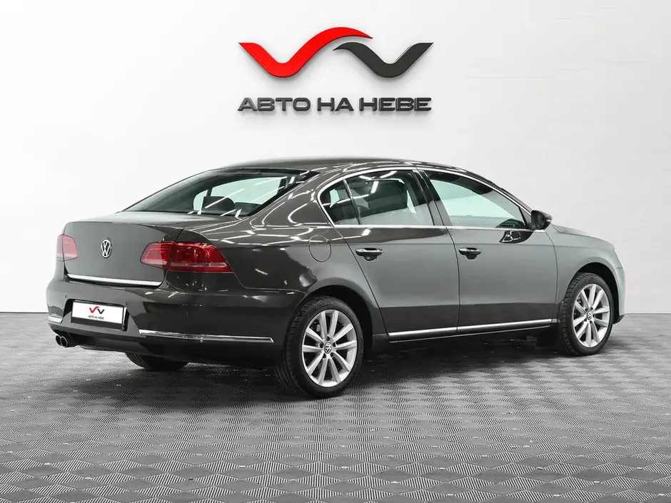 «Авто на Неве»