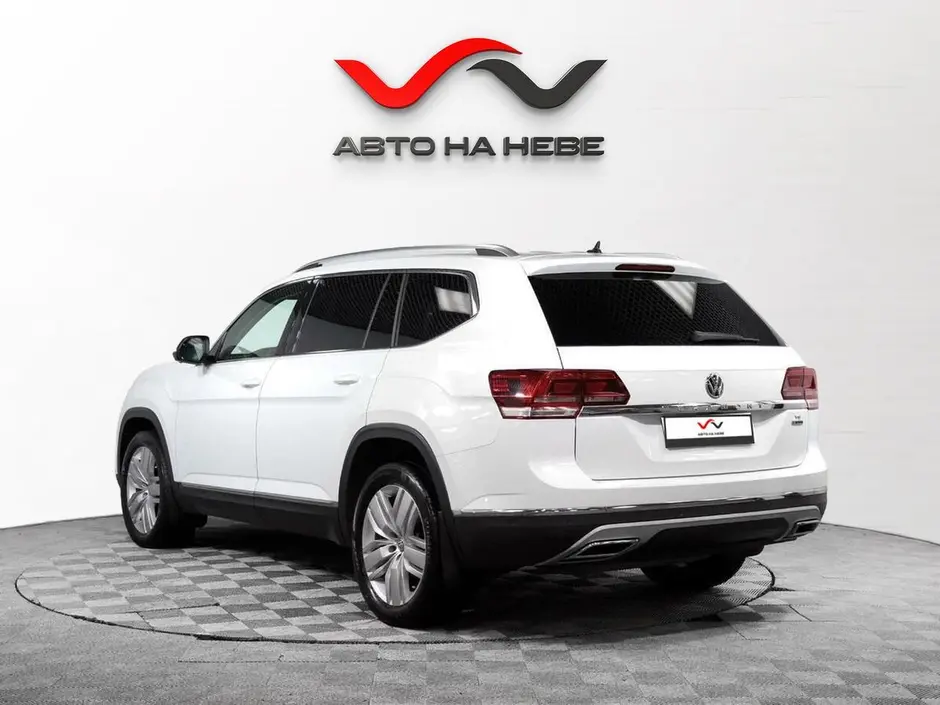 «Авто на Неве»