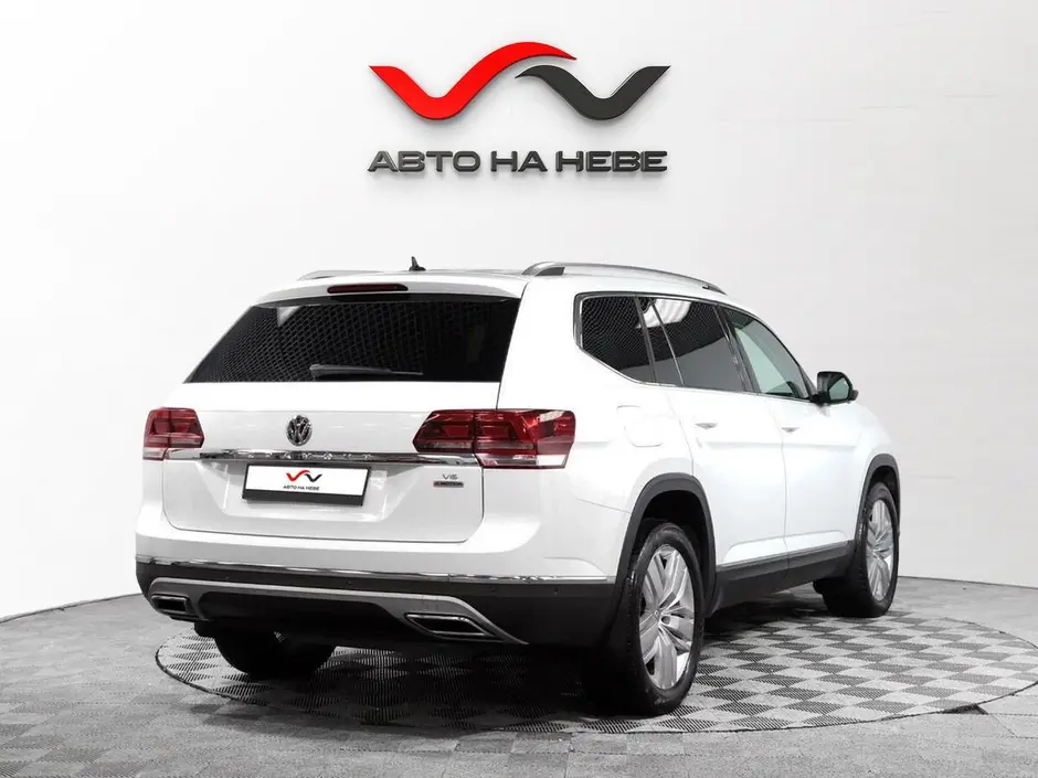 «Авто на Неве»