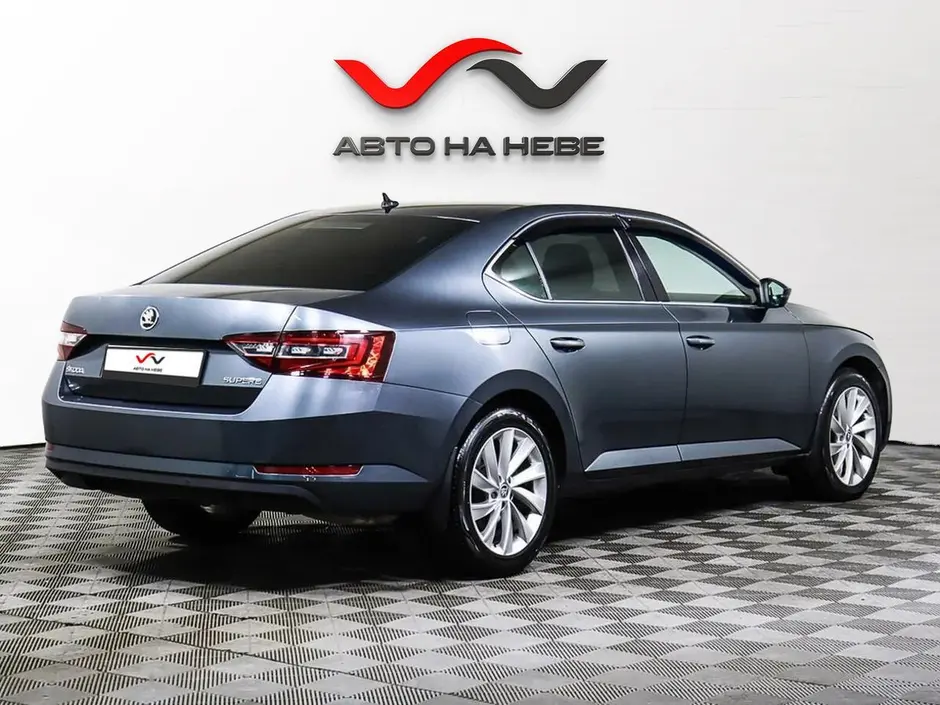 «Авто на Неве»