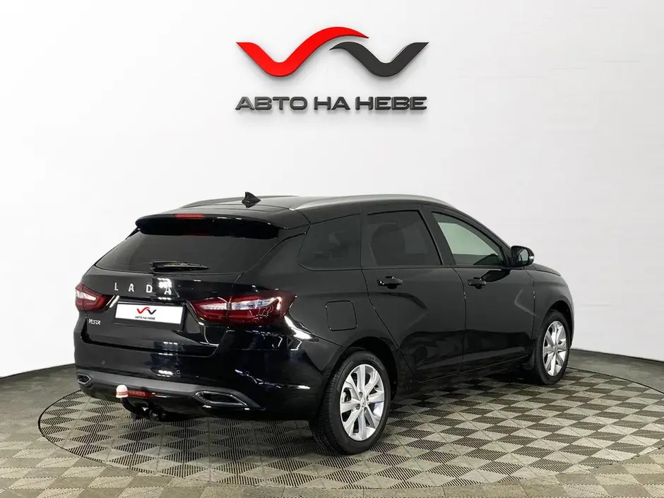 «Авто на Неве»