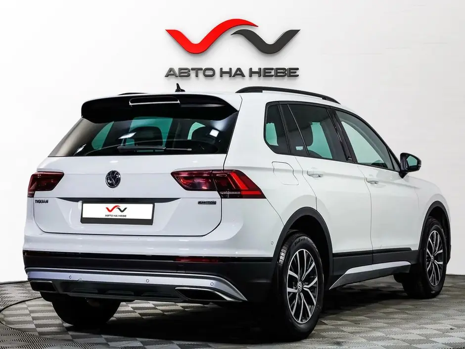 «Авто на Неве»