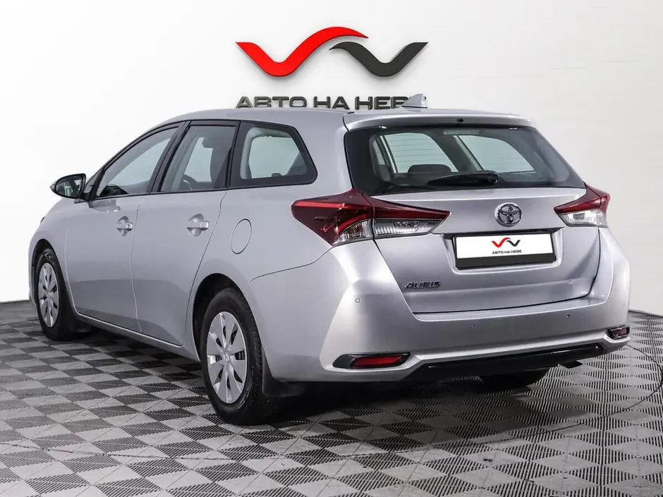 «Авто на Неве»