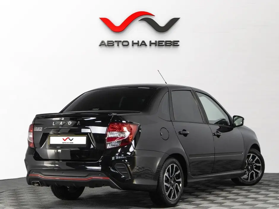 «Авто на Неве»