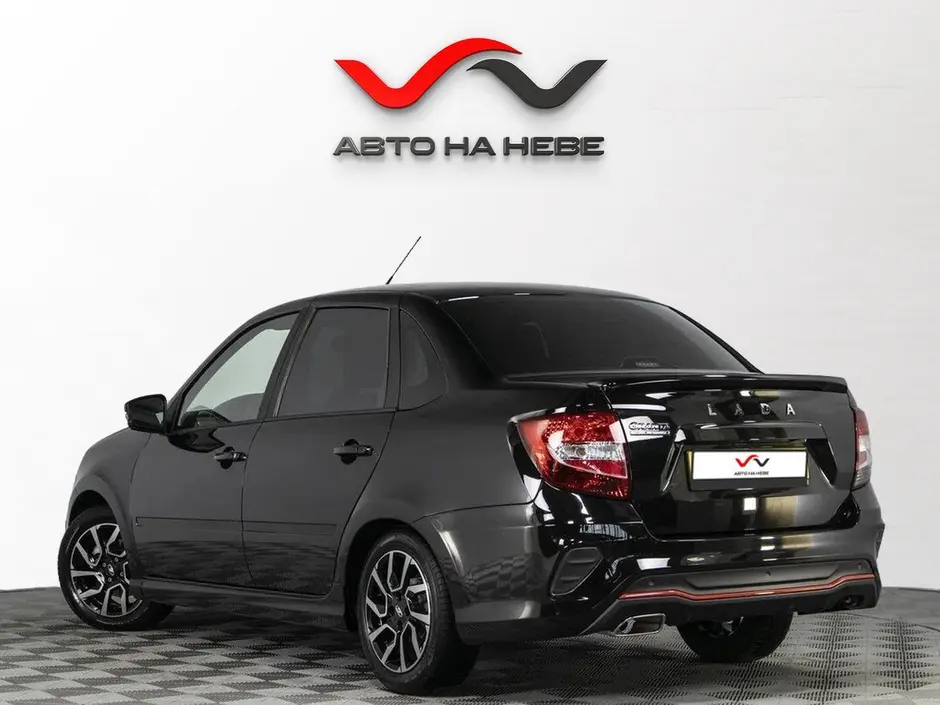 «Авто на Неве»