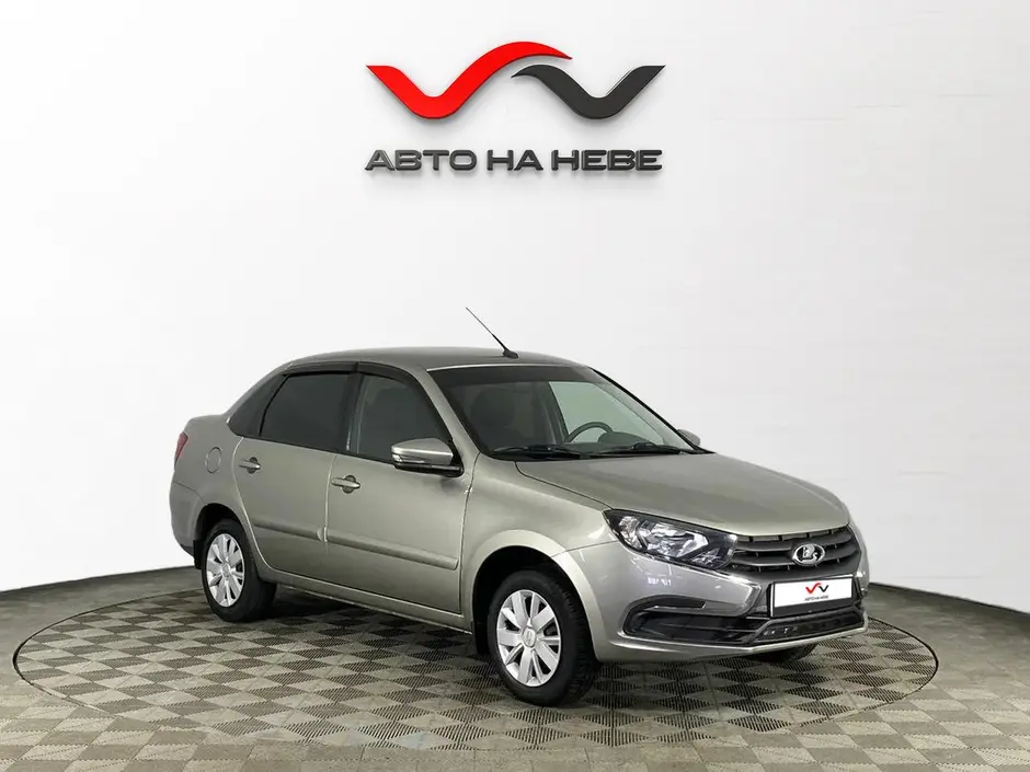 «Авто на Неве»