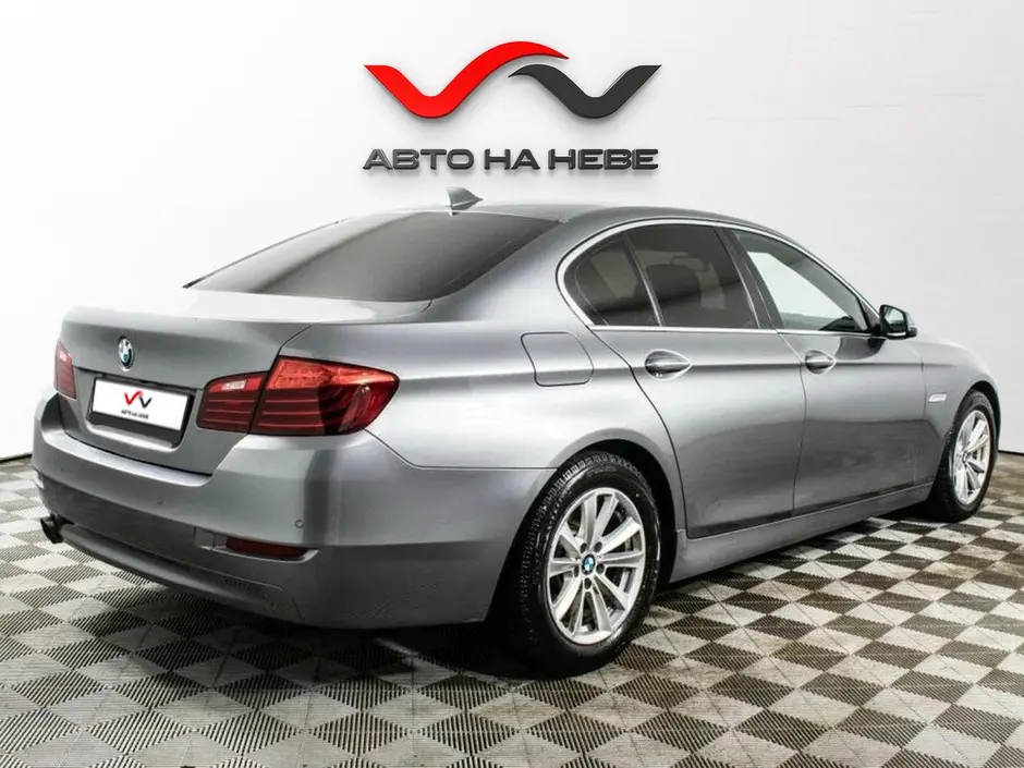 «Авто на Неве»