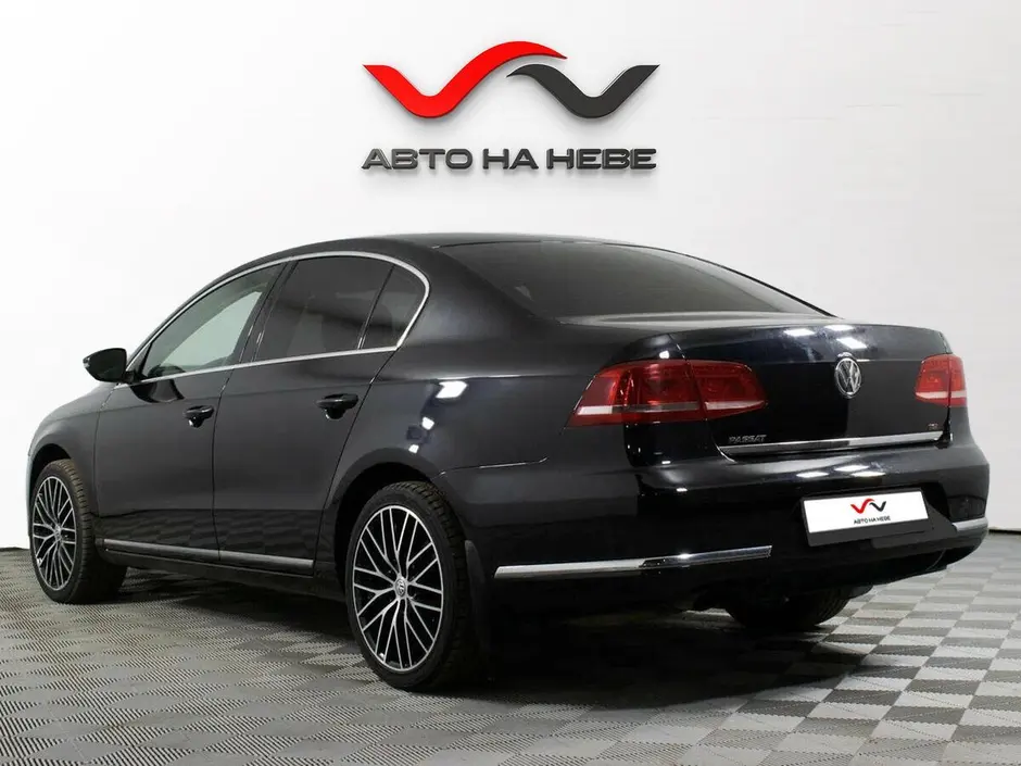 «Авто на Неве»