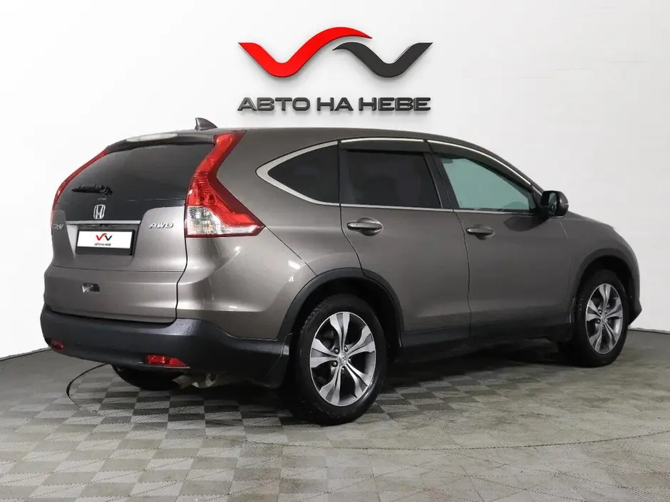 «Авто на Неве»