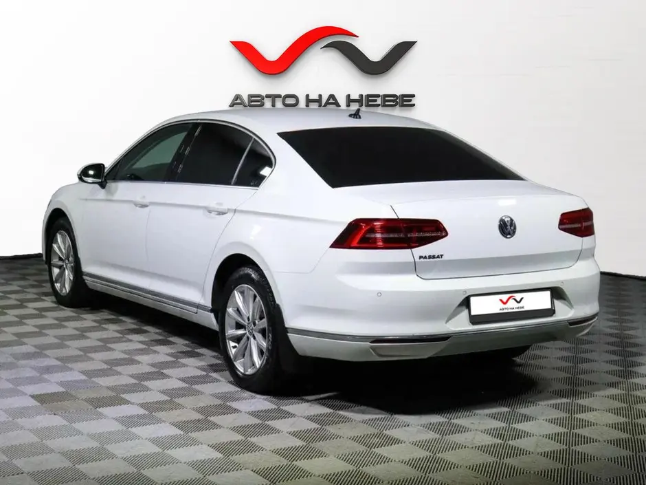 «Авто на Неве»