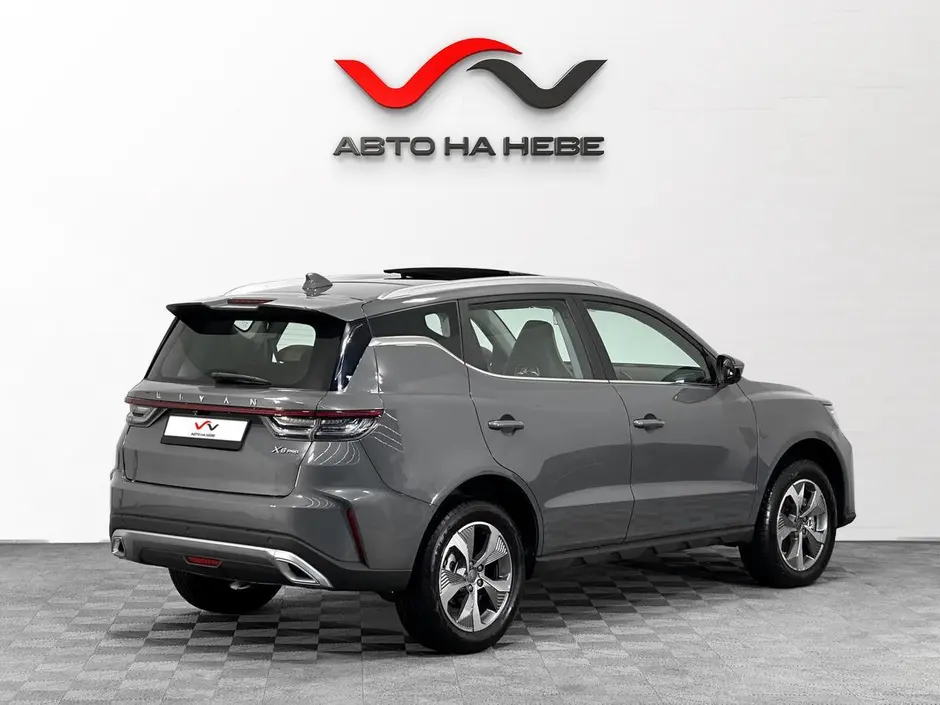 «Авто на Неве»