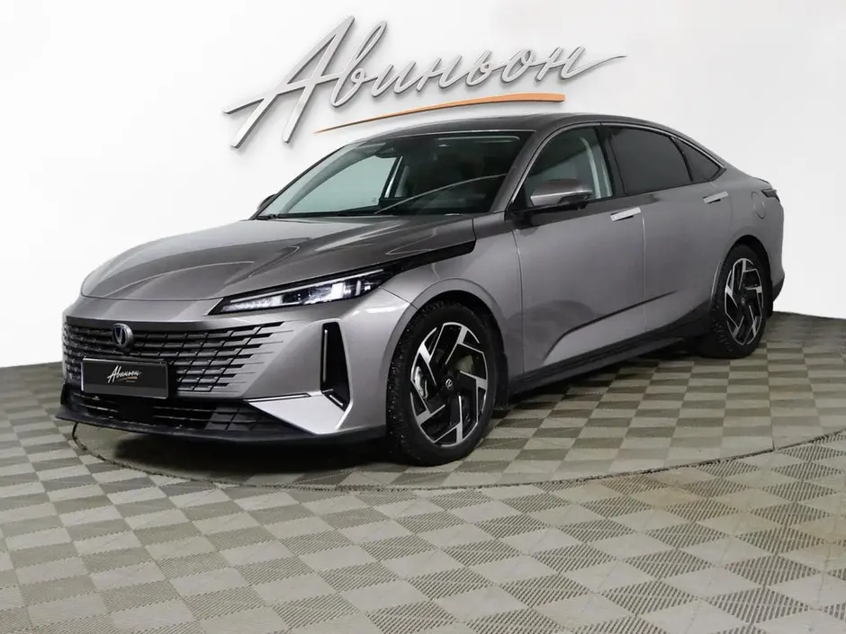 Changan Lamore, 2023 г.