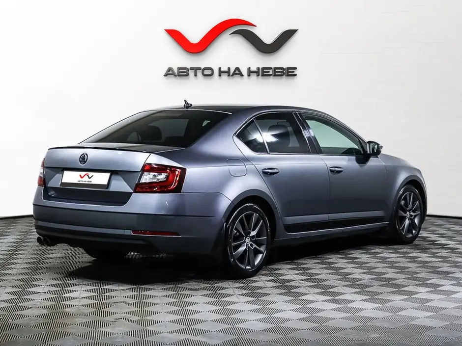 «Авто на Неве»