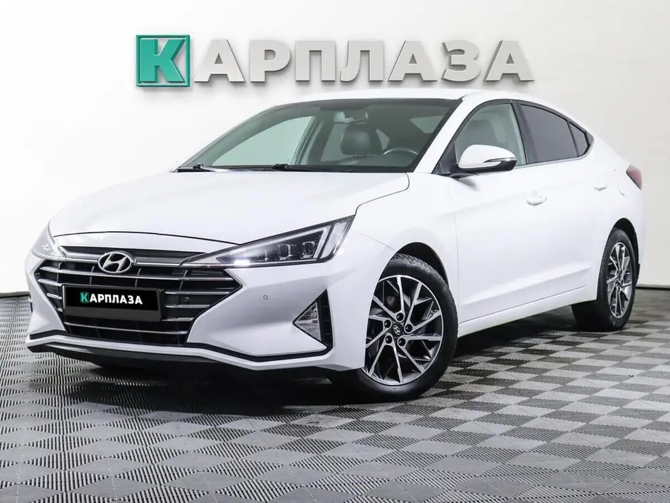 Hyundai Elantra, 2019 г.