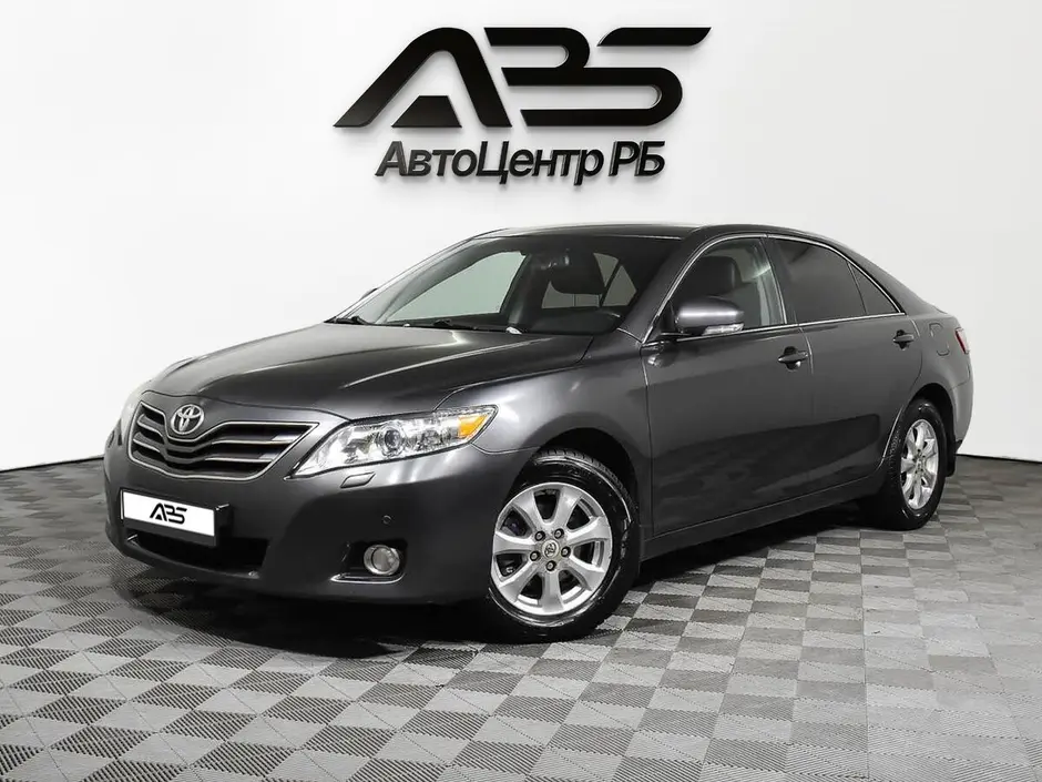 Toyota Camry, 2010 г.