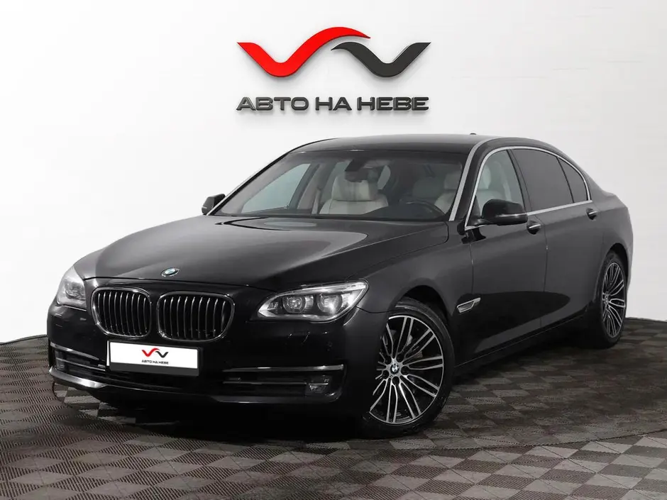 «Авто на Неве»