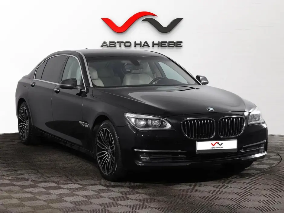 «Авто на Неве»