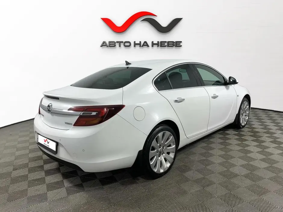 «Авто на Неве»