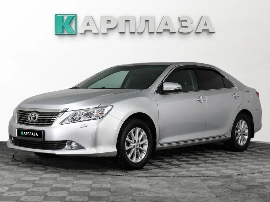 Toyota Camry, 2013 г.