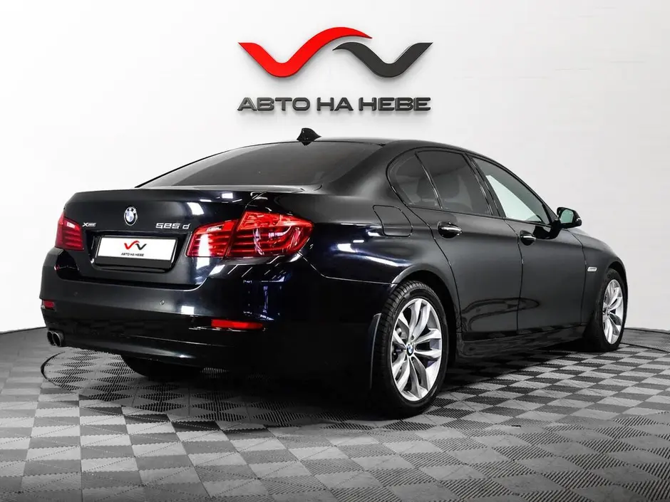 «Авто на Неве»