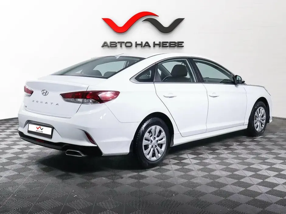 «Авто на Неве»
