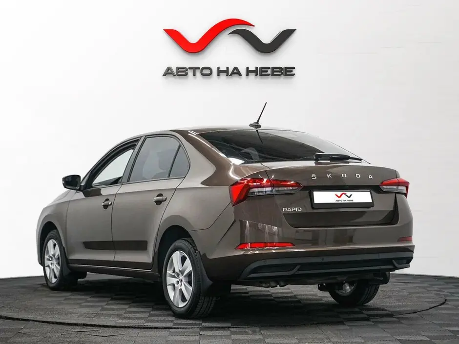 «Авто на Неве»