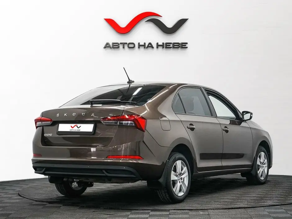 «Авто на Неве»