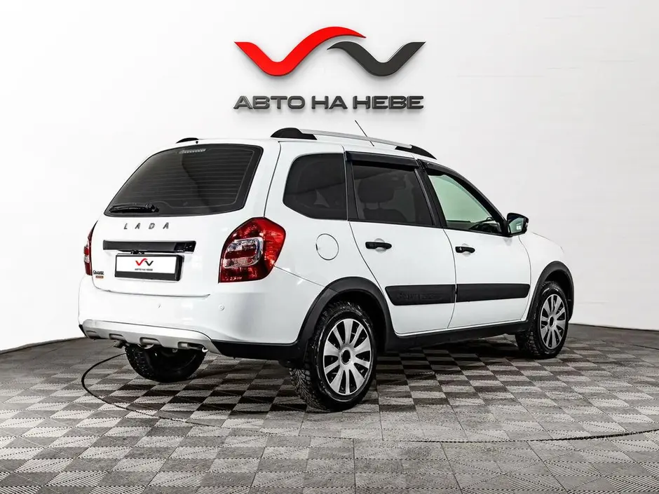 «Авто на Неве»