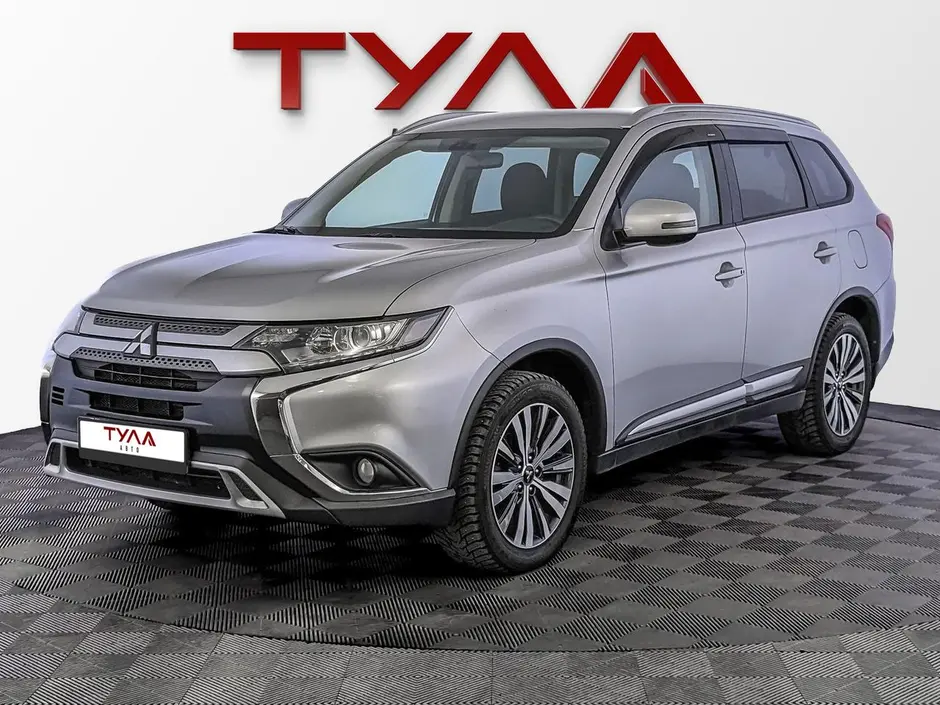 Mitsubishi Outlander, 2015 г.