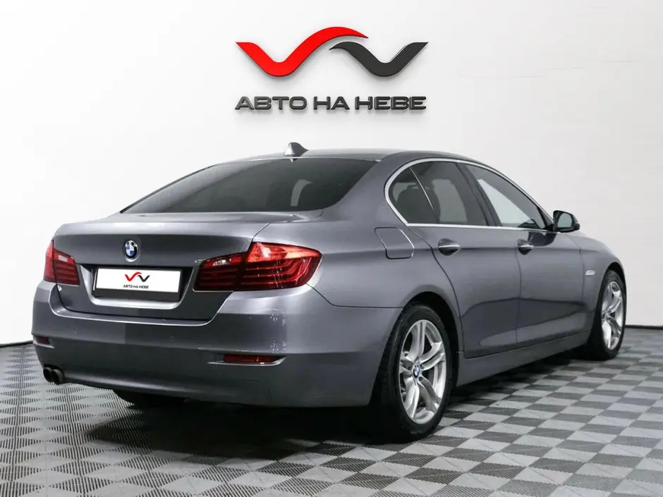«Авто на Неве»