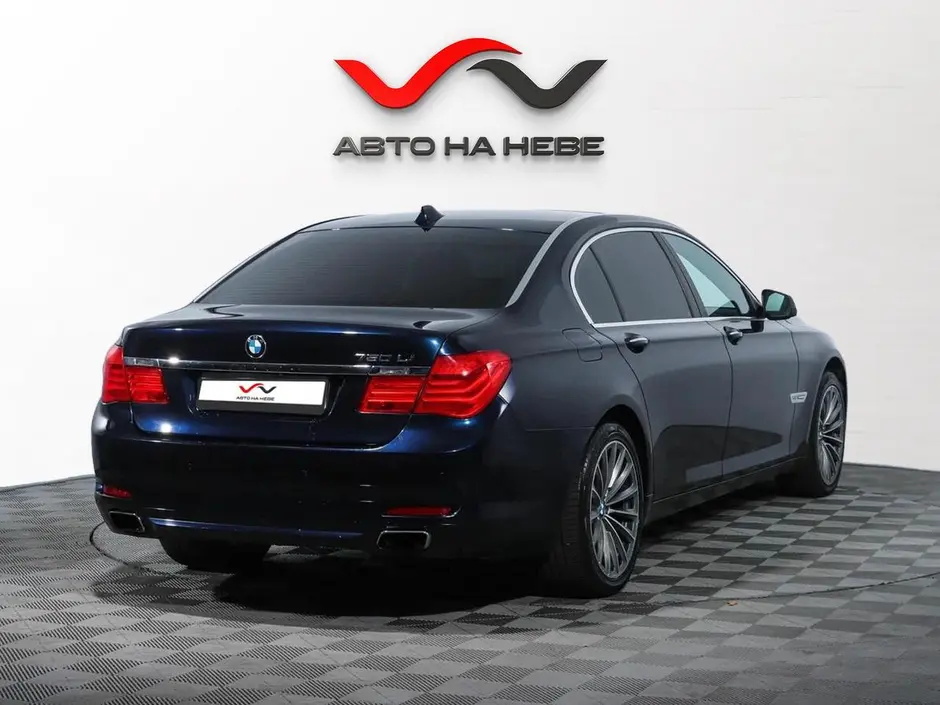 «Авто на Неве»