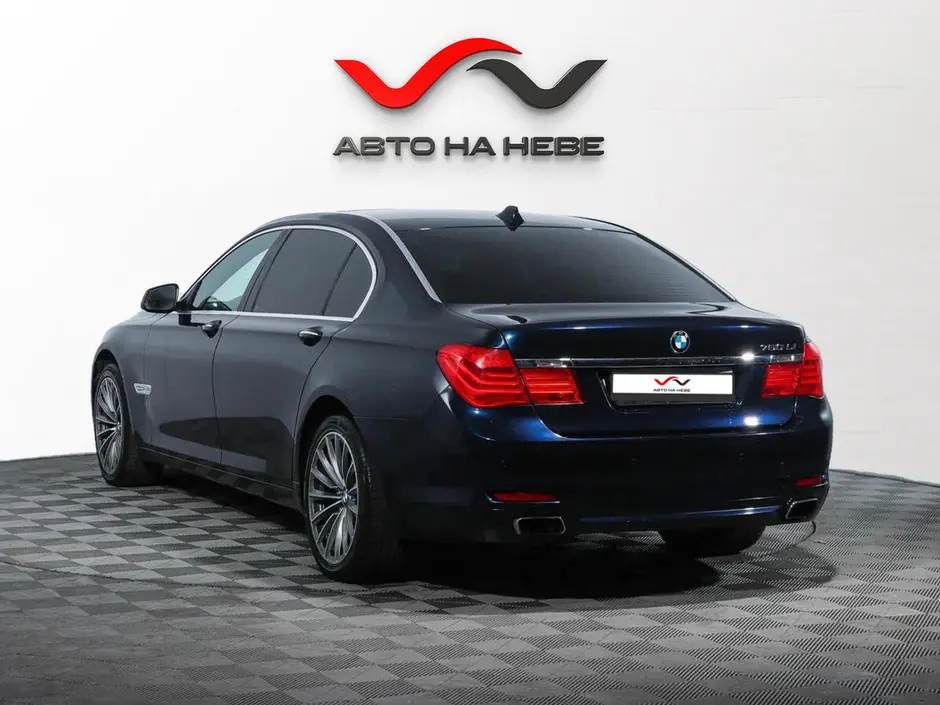 «Авто на Неве»