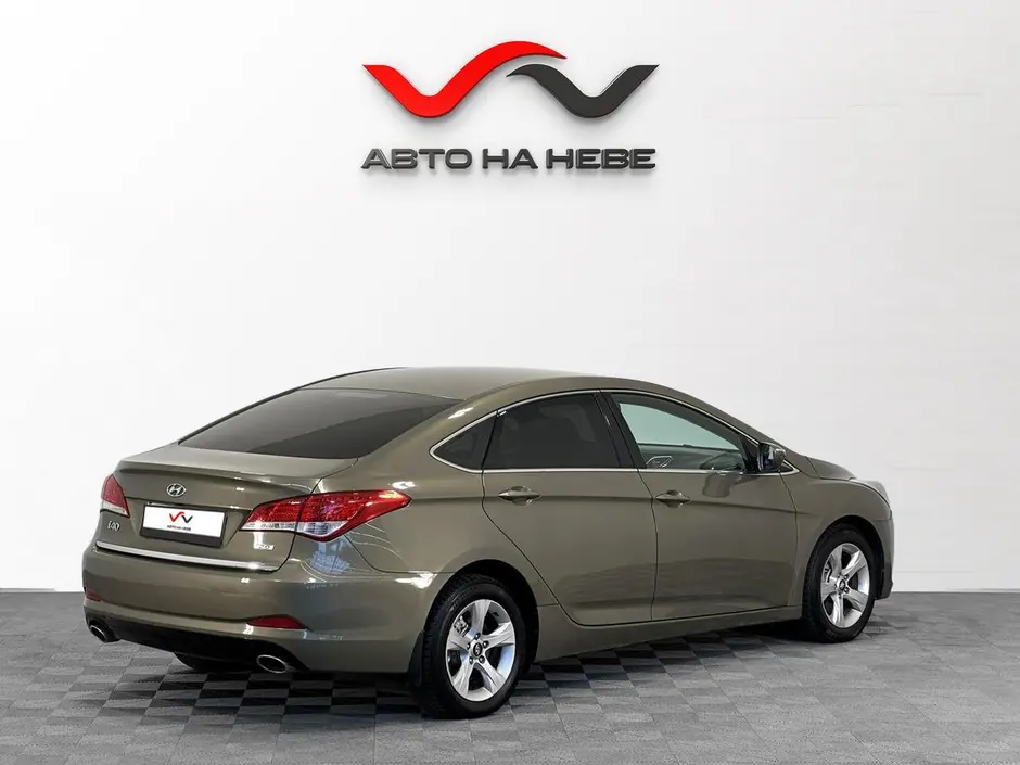 «Авто на Неве»