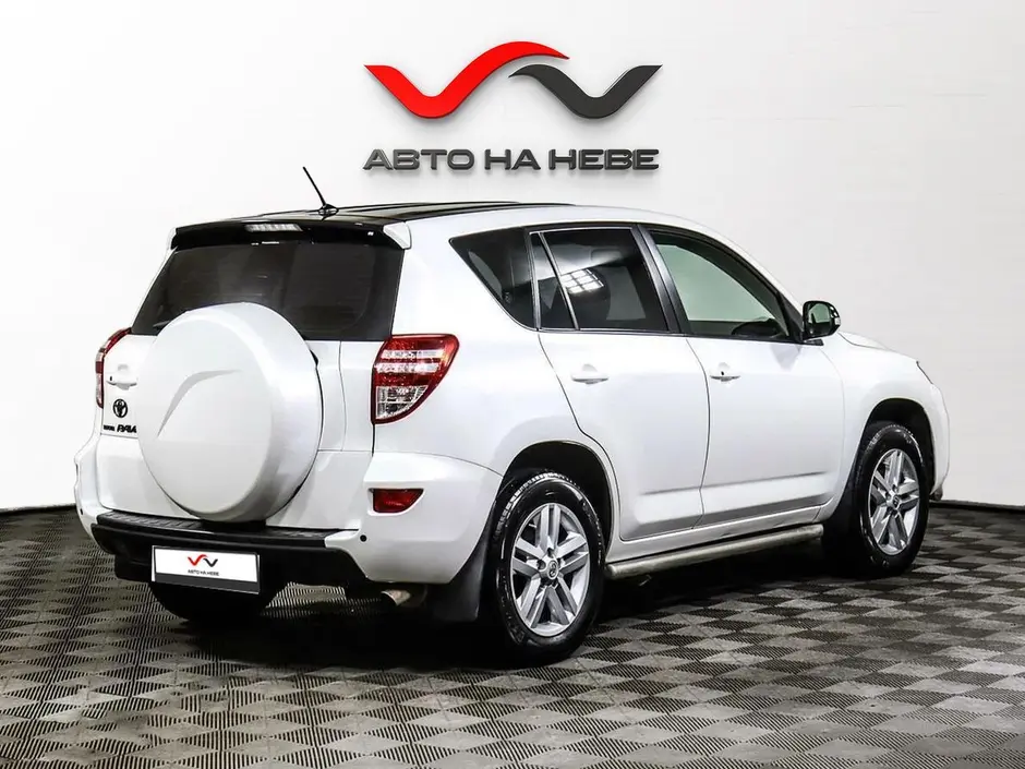 «Авто на Неве»
