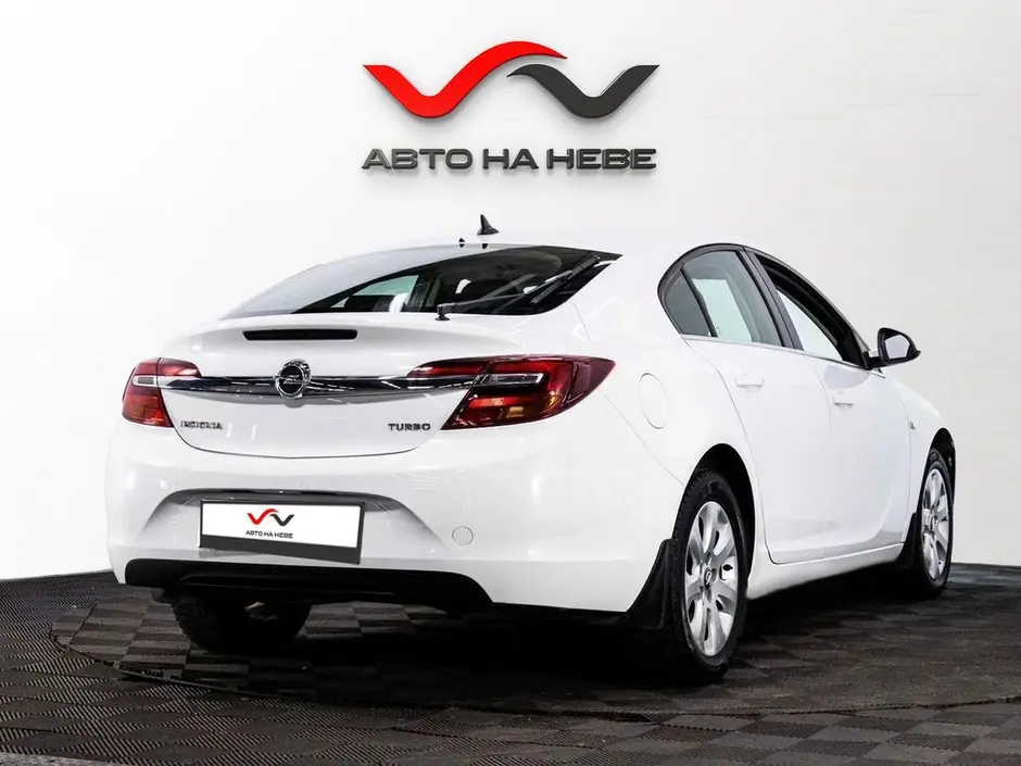 «Авто на Неве»