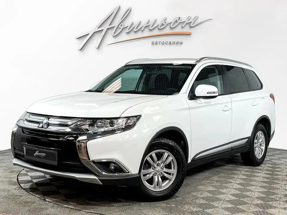 Mitsubishi Outlander, 2017 г.