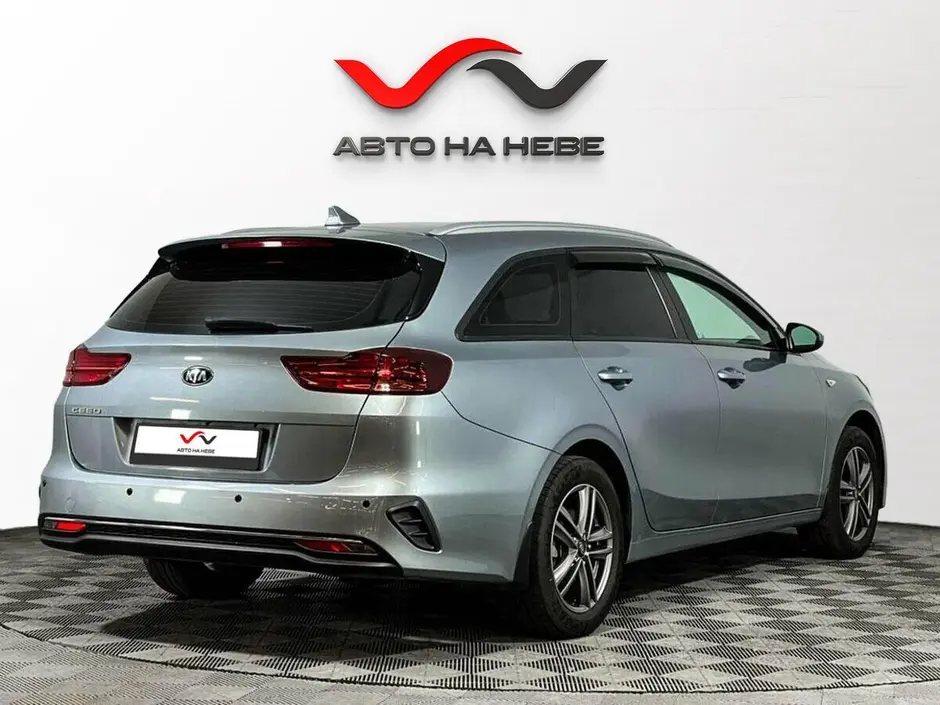«Авто на Неве»