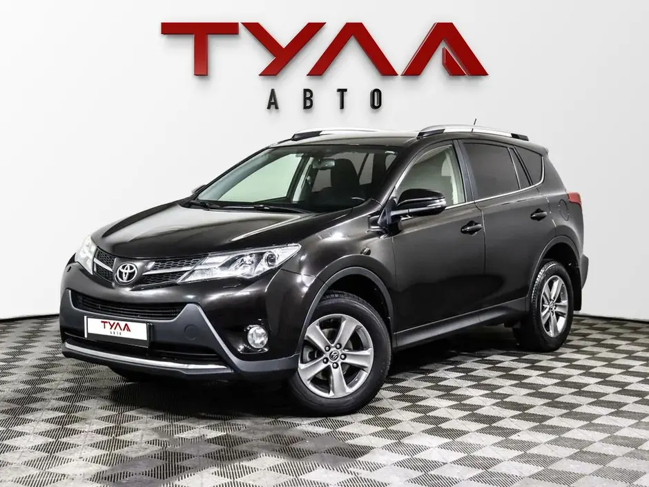 Toyota RAV4, 2015 г.