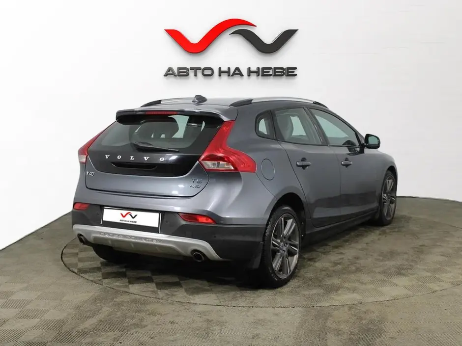«Авто на Неве»