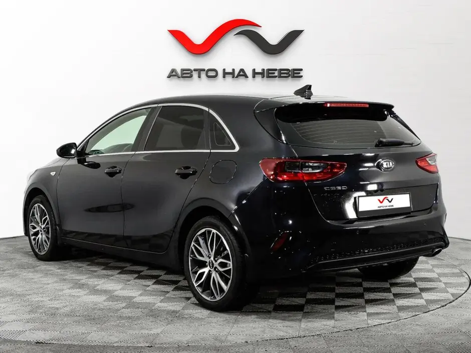 «Авто на Неве»