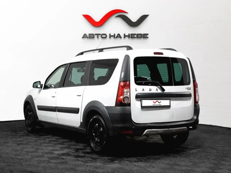 «Авто на Неве»