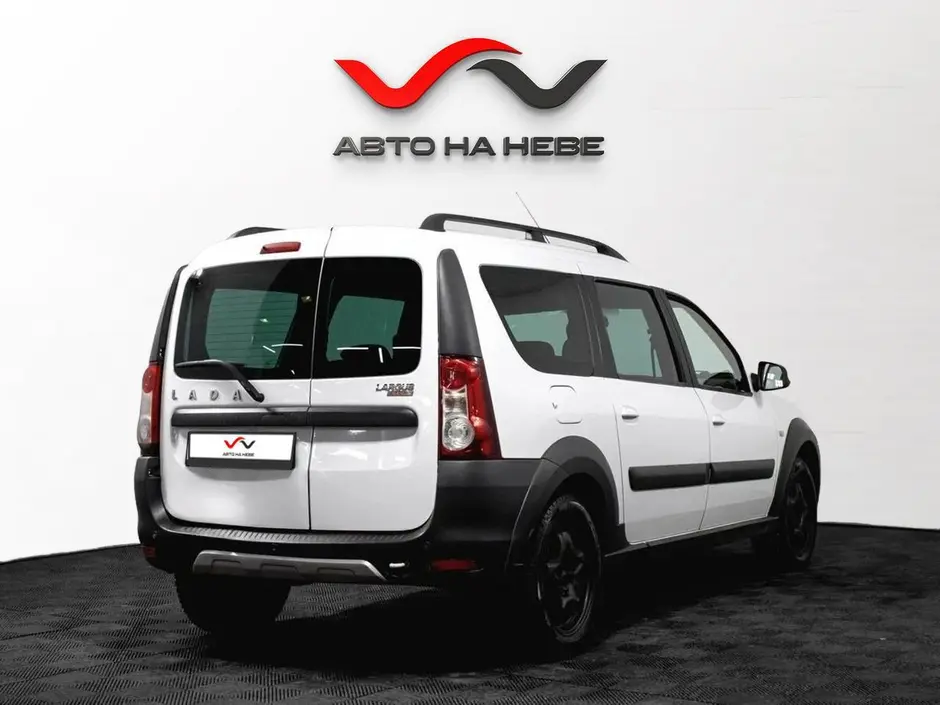 «Авто на Неве»