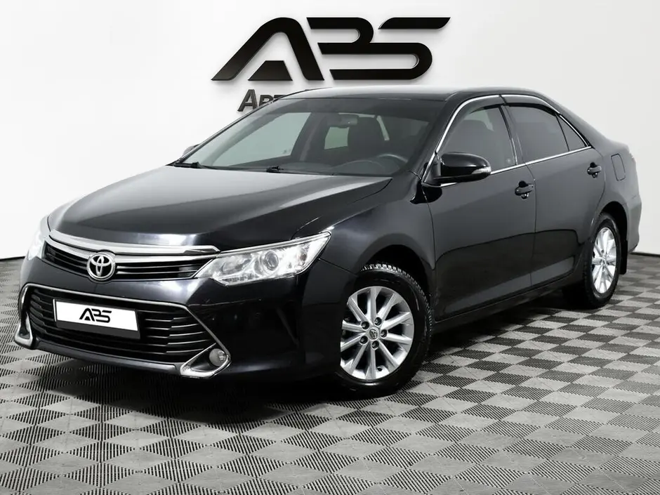 Toyota Camry, 2016 г.